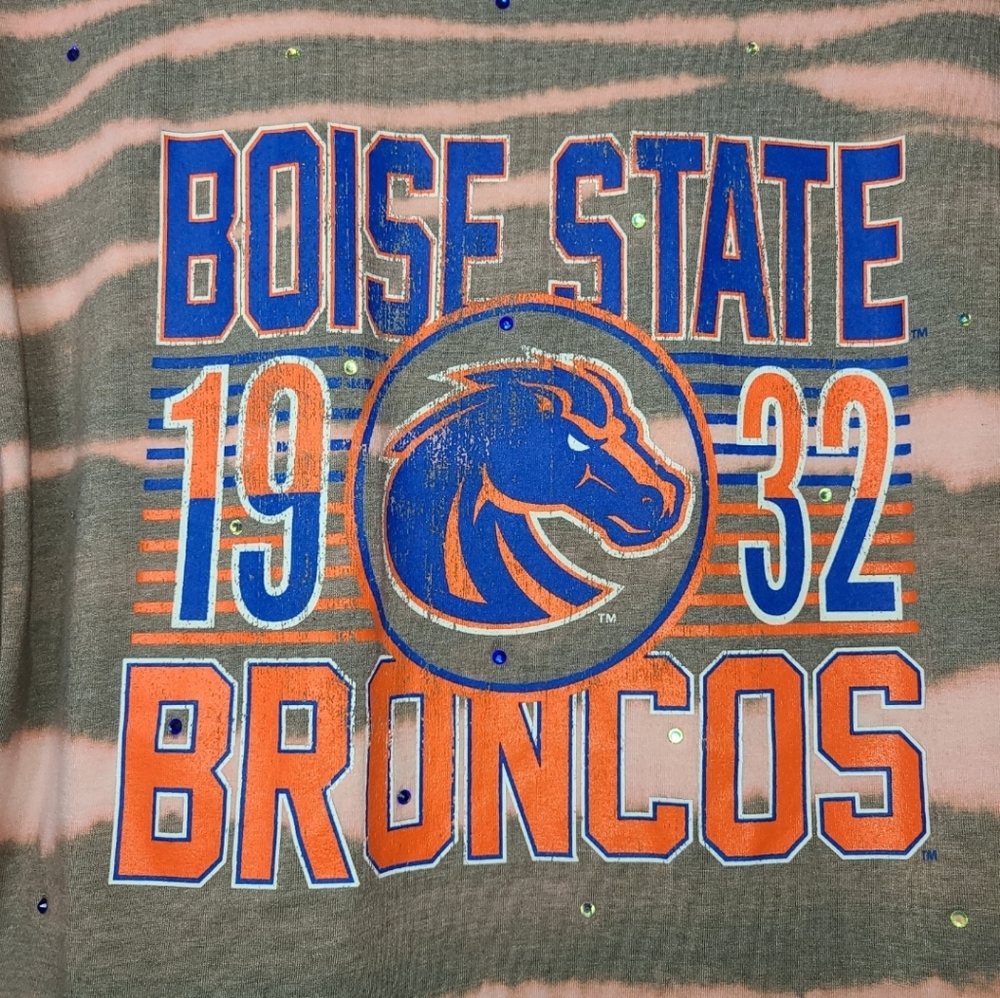 Boise State Broncos Crop Tee - Picture 2 of 5